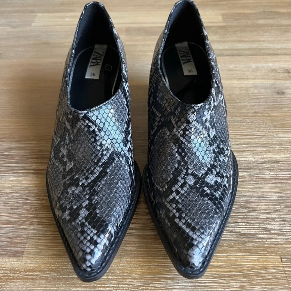Zara Block Heel Shoes Women Size 36 US 6 Snake Print Western Pointed Toe Stylish
